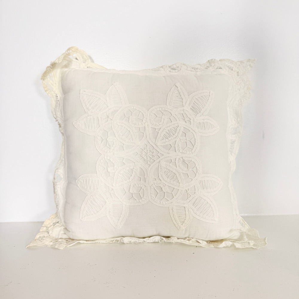 Vintage Decorative Throw Pillows Set 2 Floral Lace Embroidery Cottagecore Cream - Picture 4 of 5
